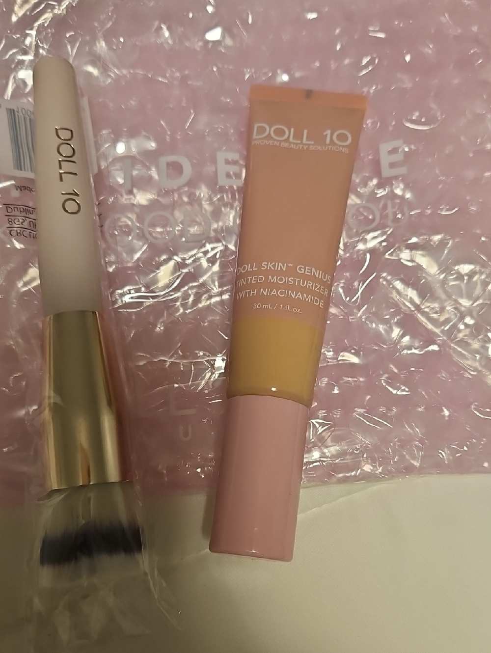 Doll 10 Tinted Moisturizer Primer in Pink and Beige